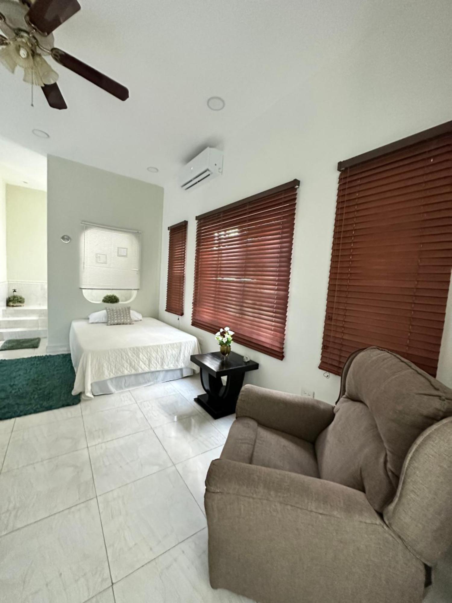 Bed & Breakfast Casa Sasha's Mini Palace Cancun